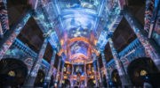 Multimediale Lichtshow in der Münchner Kirche St. Markus