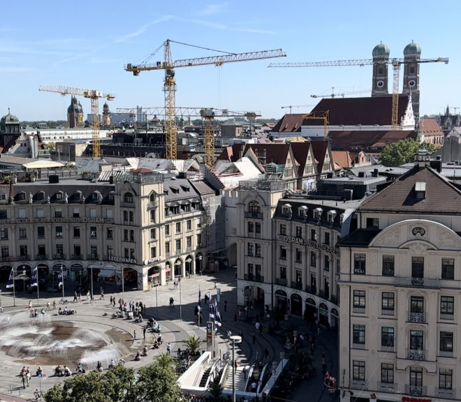Der Blick vom neuen Co Working München Space im Zwischennutzungsprojekt Lovecraft am Karlsplatz