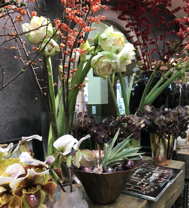 Studien haben gezeigt, dass Blumen das emotionale Wohlbefinden verbessern können, indem sie Stress reduzieren und Freude bringen