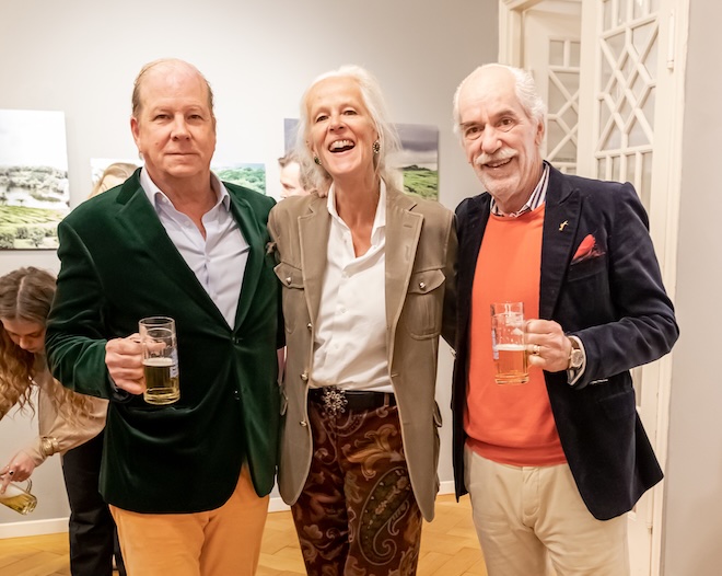 Andreas Baron von Maltzan lud mit den Reygers zur Vernissage. Bis 2026 läuft die Ausstellung 'Road to Eternity'. Andreas Freiherr von Maltzan.