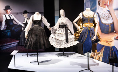 Dirndl Geschichte im tim: Von Haute Couture bis politischem Statement