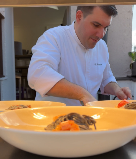 Giovanni Anzoise grillt jetzt auf der Dachterrasse