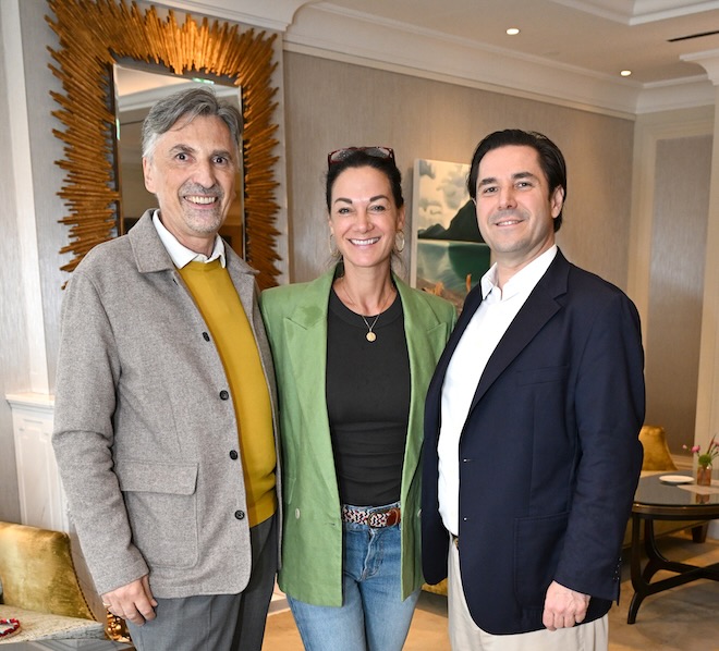 Graf Tobias von Woitzik (Victorian House), PR-Lady Gräfin Charlotte von Oeynhausen und Dr. Alexander Kunkel (einer der CEO's der Munich Highlights). Foto: Frank Rollitz / ABR-Pictures