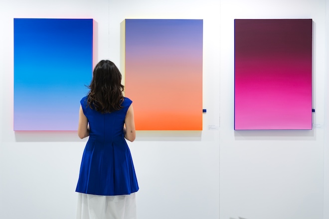 Das auf der ARTMUC präsentierte Spektrum reicht von Malerei, Skulpturen, Collagen, Fotografien bis hin zu digitaler Kunst.