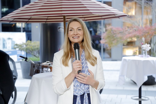 Dr. Judith Gerlach als Bayerische Staatsministerin für Gesundheit, Pflege und Prävention unterstützte den DKMS Ladies Lunch im Brenner. Fotocredit: Jessica Kassner für DKMS
