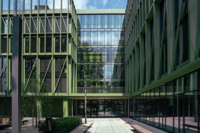 i8 im Werksviertel: Münchens erstes Holz-Hybrid-Büro als Designikone ausgezeichnet