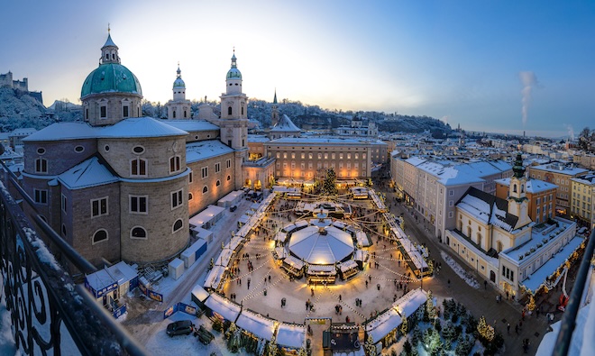 Eislauffläche am Mozartplatz. Fotocredit: Salzburg Tourismus / Günter Breitegger