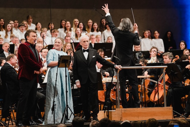 Weltstars der Oper vereint: Jonas Kaufmann, Diana Damrau und José Carreras auf der Bühne des Herkulessaals – dirigiert von Vladimir Jurowski. Foto: Jens Hartmann/BMW