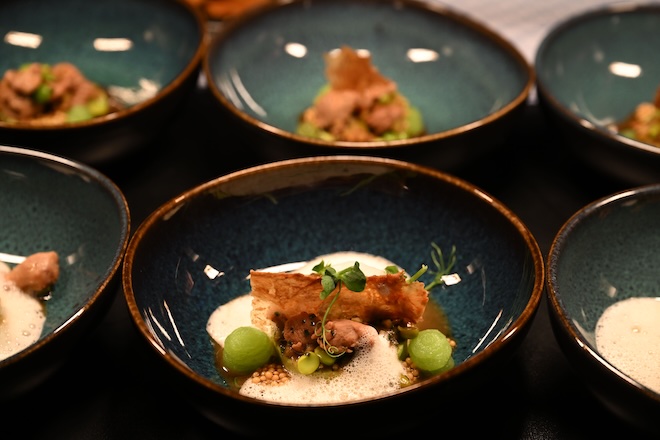 Sot-lý-laisse - Erbse - Apfel - Senf