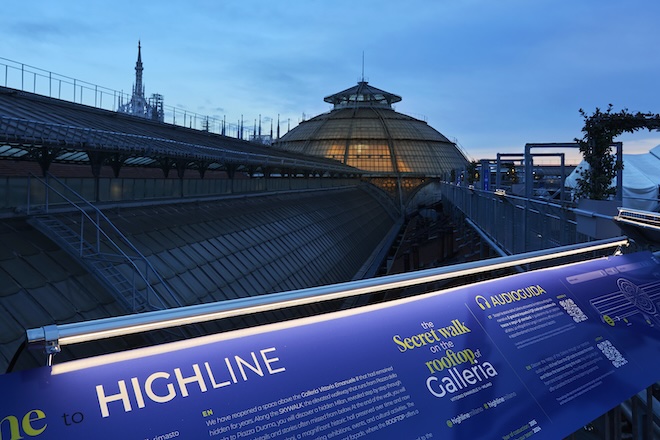 Die architektonische Beleuchtung wurde vom italienischen Spezialisten Luce&Light entwickelt, der für präzise, technisch anspruchsvolle Lichtlösungen im internationalen Projektumfeld bekannt ist.