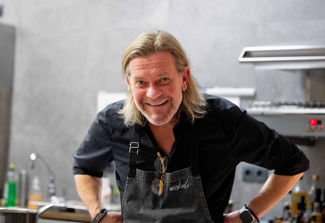 Spitzenkoch Martin Kargerer übernimmt diesen Sommer das kulinarische Zepter bei den Schlossfestspielen. Fotocredit: Bobby Bräuer