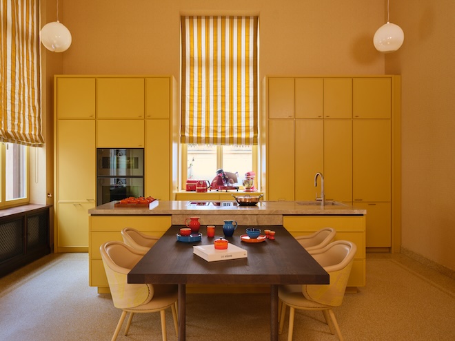 Die Gaggenau-Küche in der Gästevilla des THE FLORENTIN verbindet wohnliche Eleganz mit klarer architektonischer Präzision.