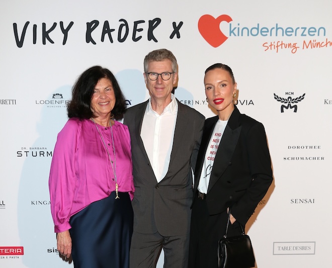 Medizin und Engagement vereint: Prof. Dr. Nicole Nagdyman, Prof. Dr. med. Peter Ewert und Viky Rader beim Charity-Event zugunsten der kinderherzen Stiftung München.Foto: Gisela Schober / PR via Getty Images