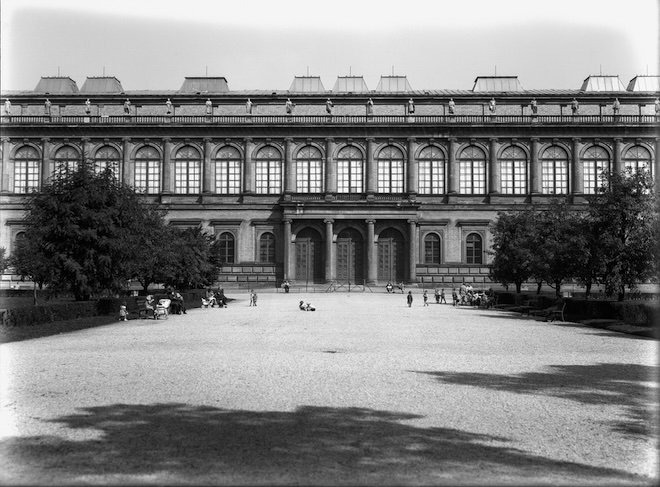 Ansicht der Alten Pinakothek von Süden, Fotografie von 1938 München, Bayerische Staatsgemäldesammlungen (Fotoarchiv)