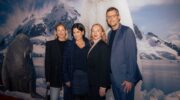 Polarwelten München: Die neue immersive Ausstellung im Pineapple Cube Polarwelten-Cheyenne-Pahde-Nicola-Forster-Brigitte-Hobmeier-und-Oliver-Forster